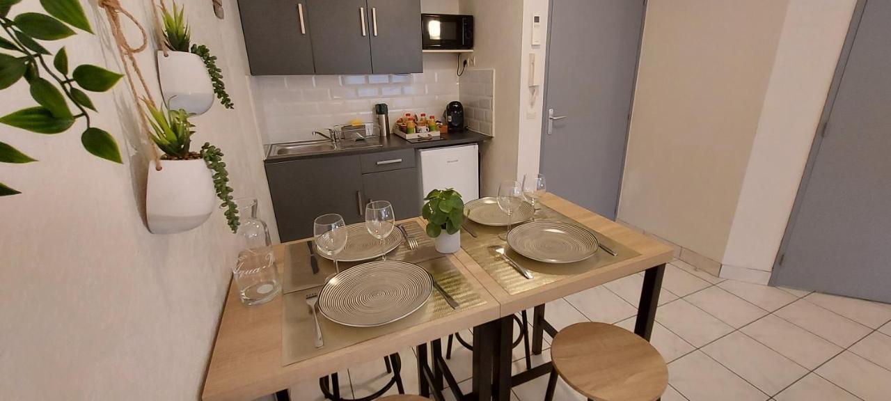 L'Escale : Duplex 4 Pers. Asterix, Aeroport Roissy Cdg, Paris Appartement Moussy-le-Neuf Buitenkant foto